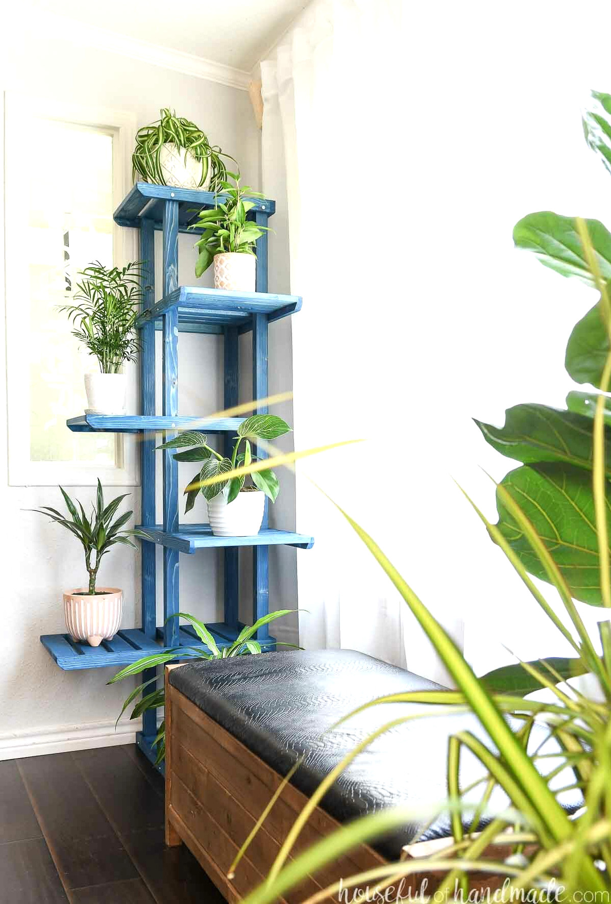 Tall Corner Plant Stand Build Plans