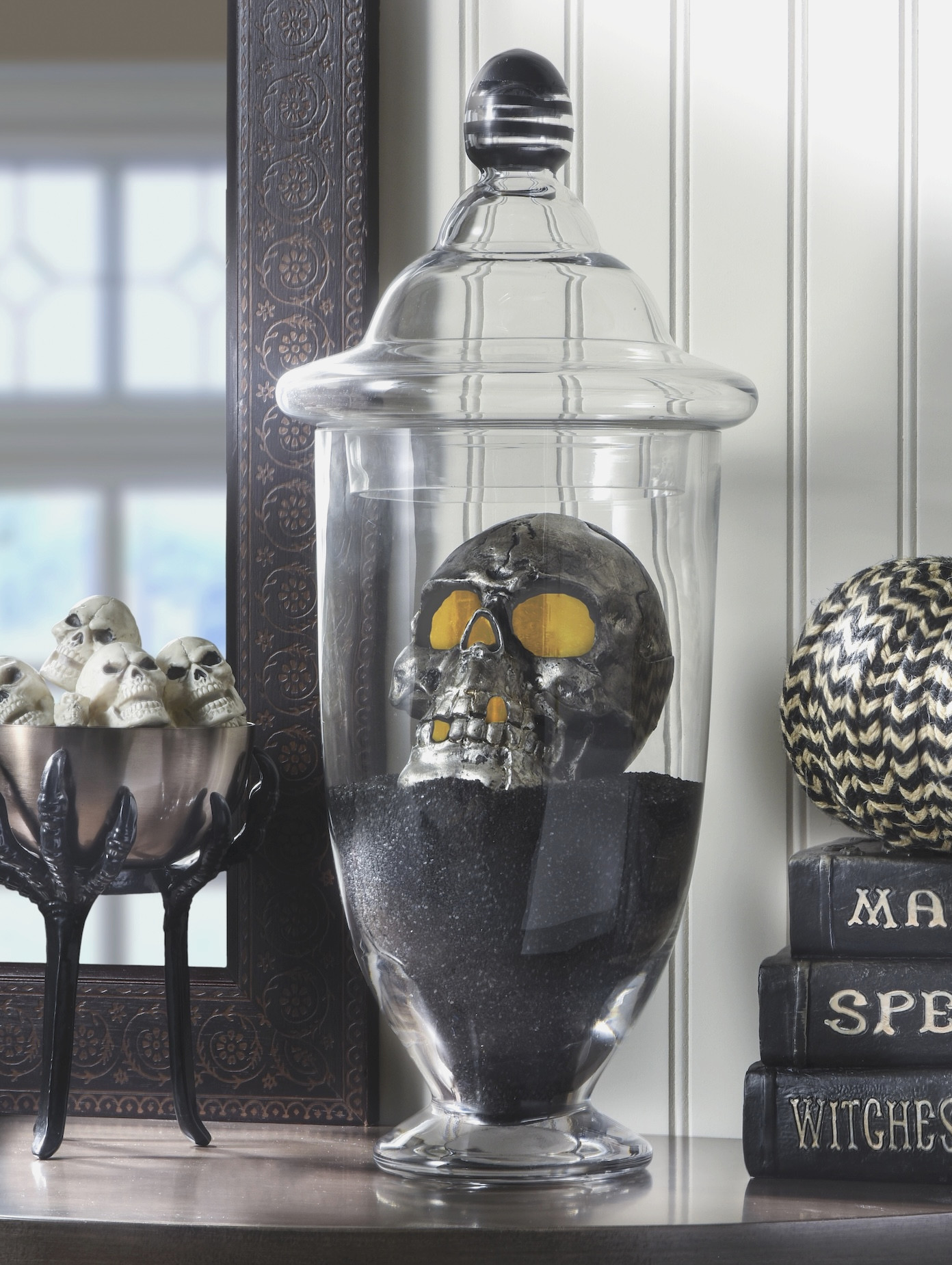 DIY Skull Decor in Minutes: A Spooky Halloween Centerpiece