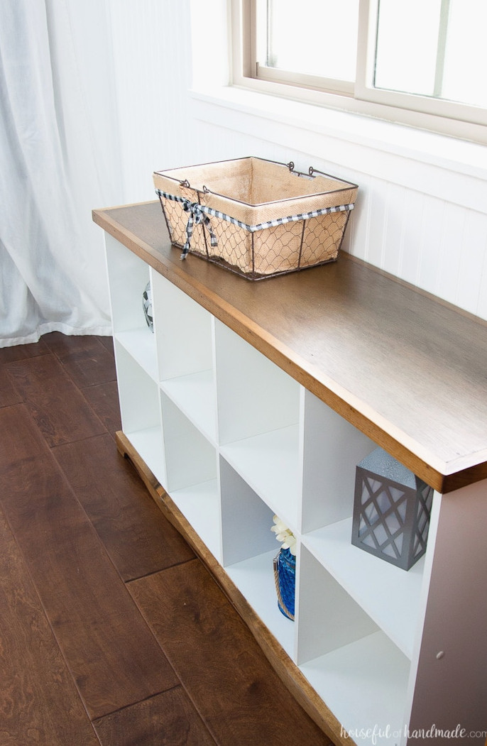 Try these fantastic DIY projects to arrange your home this year. Instead of discarding old melamine bookcases, transform an upcycled cube bookcase into a lovely farmhouse console table DIY. A simple and budget-friendly project. Housefulofhandmade.com | Farmhouse Bookcase | Free Build Plans | DIY Console Table | Upcycled Bookcase | Cube Bookcase Storage | Budget Makeover | $100 Room Challenge