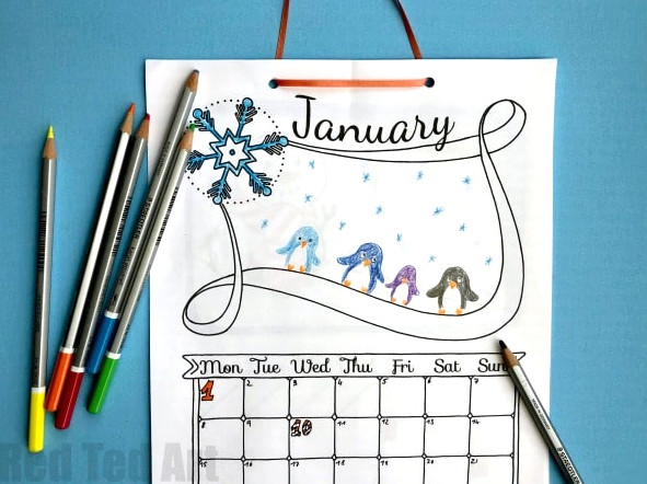 Free Adorable Printable Calendar.. this calendar is fast and simple to personalise for ANY year. Children can discover the days of the month while enjoying coloring and adding their own special touches. We adore this DIY Calendar Template. It also makes a wonderful last minute present for family members! #newyearseve #newyearsday #christmas #diycalendar #calendartemplate #freecalendar #calendar2018 #printables #templates 