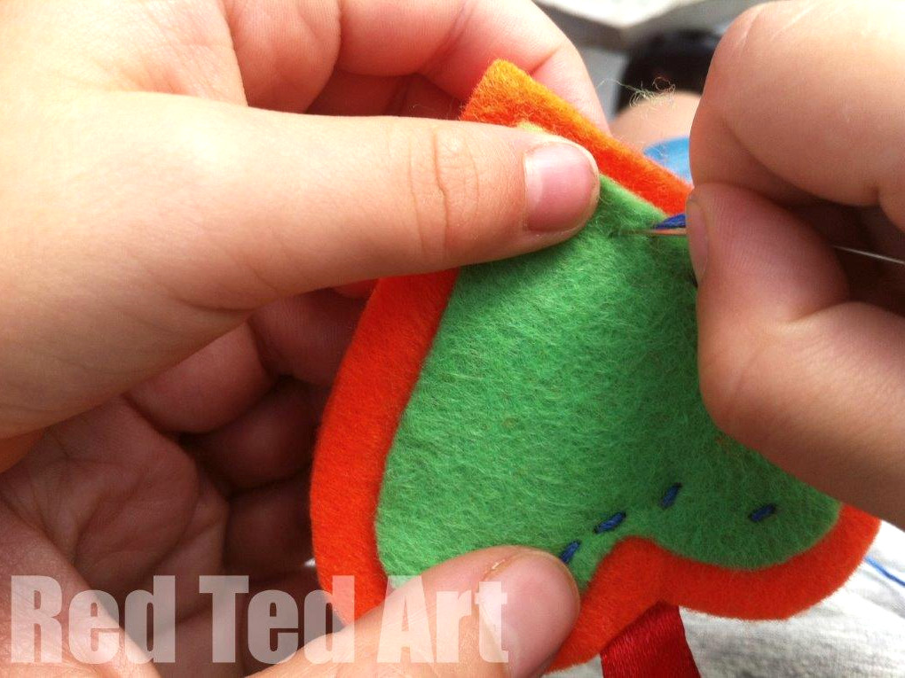 Sewing with kids - make a cute felt heart ornament