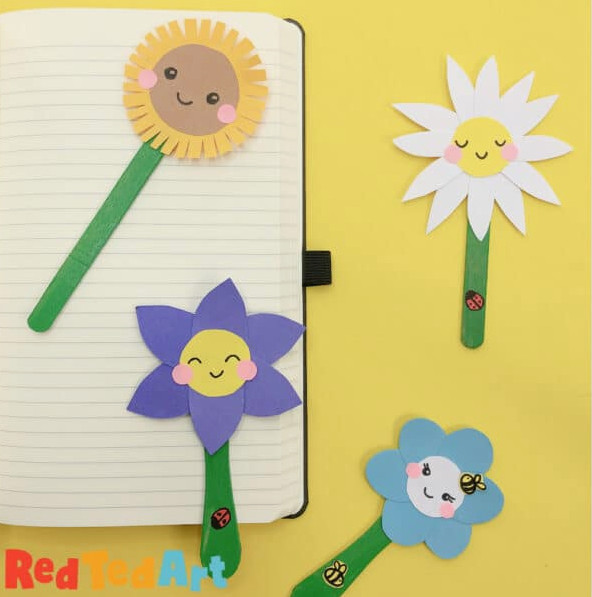 Simple flower bookmarks for Mother's Day or teacher presents