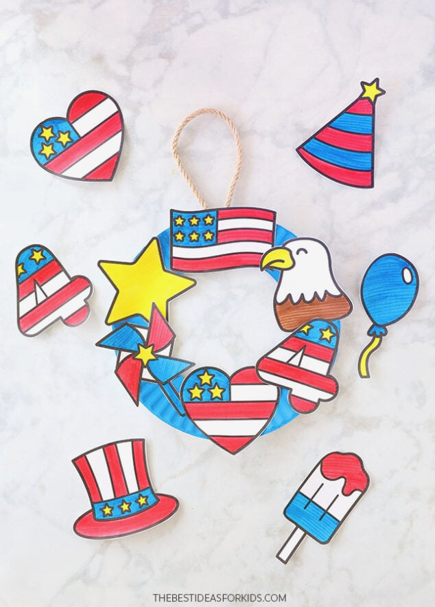 4th of July Paper Plate Wreath