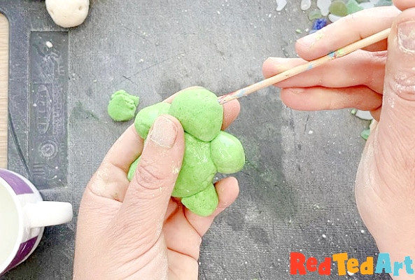 make turtle eyes